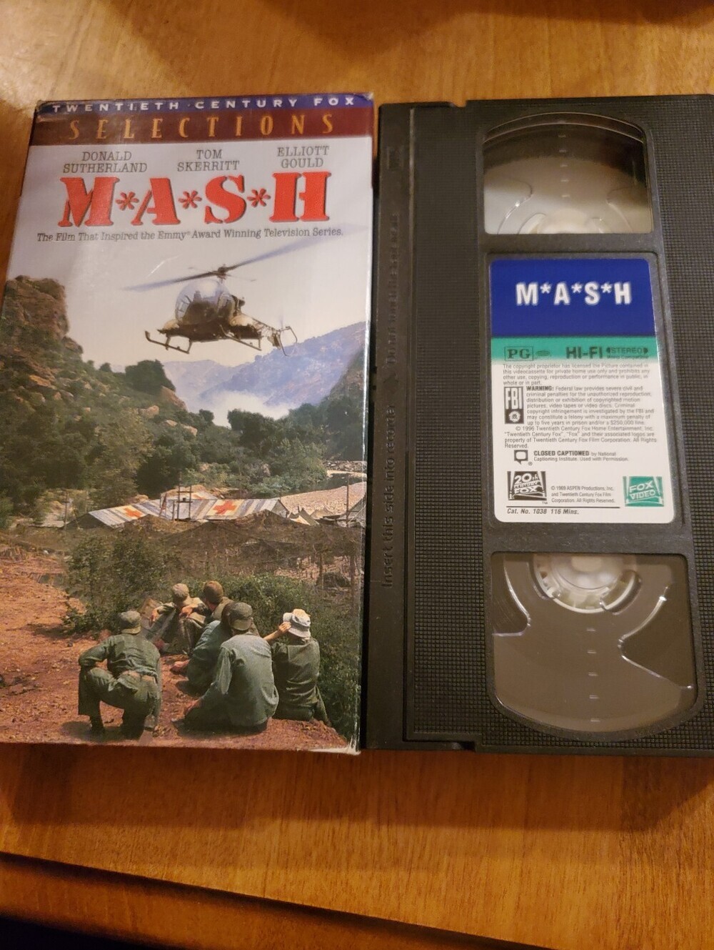 MASH (VHS, 1996)